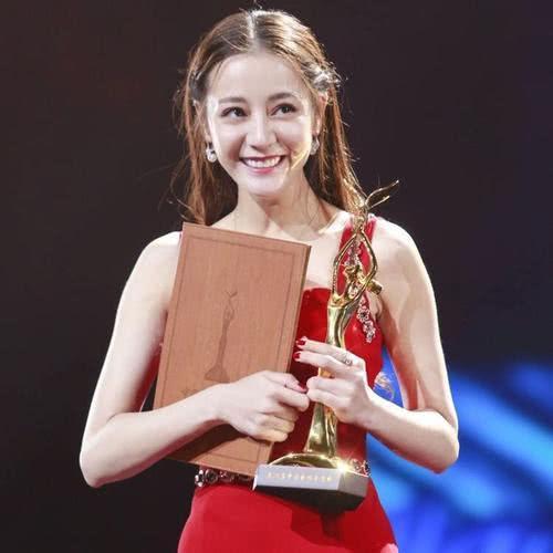 娱乐圈吃瓜酱唐诗逸,揭秘明星背后的故事